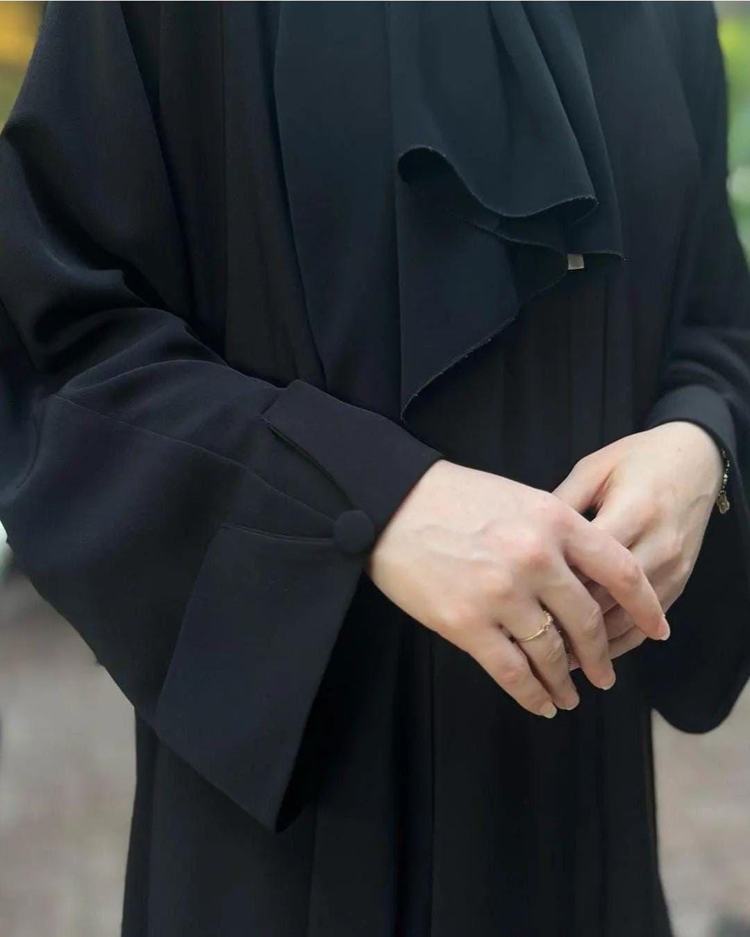 ELEGENT GEORETTE FULL ABAYA FOR WOMEN - 2 PCS - PLAIN BLACK WITH ROUND NECK